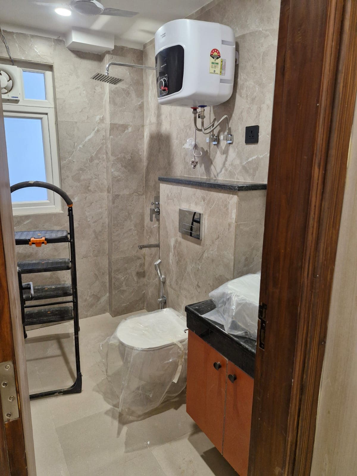 3bhk floor available on rent