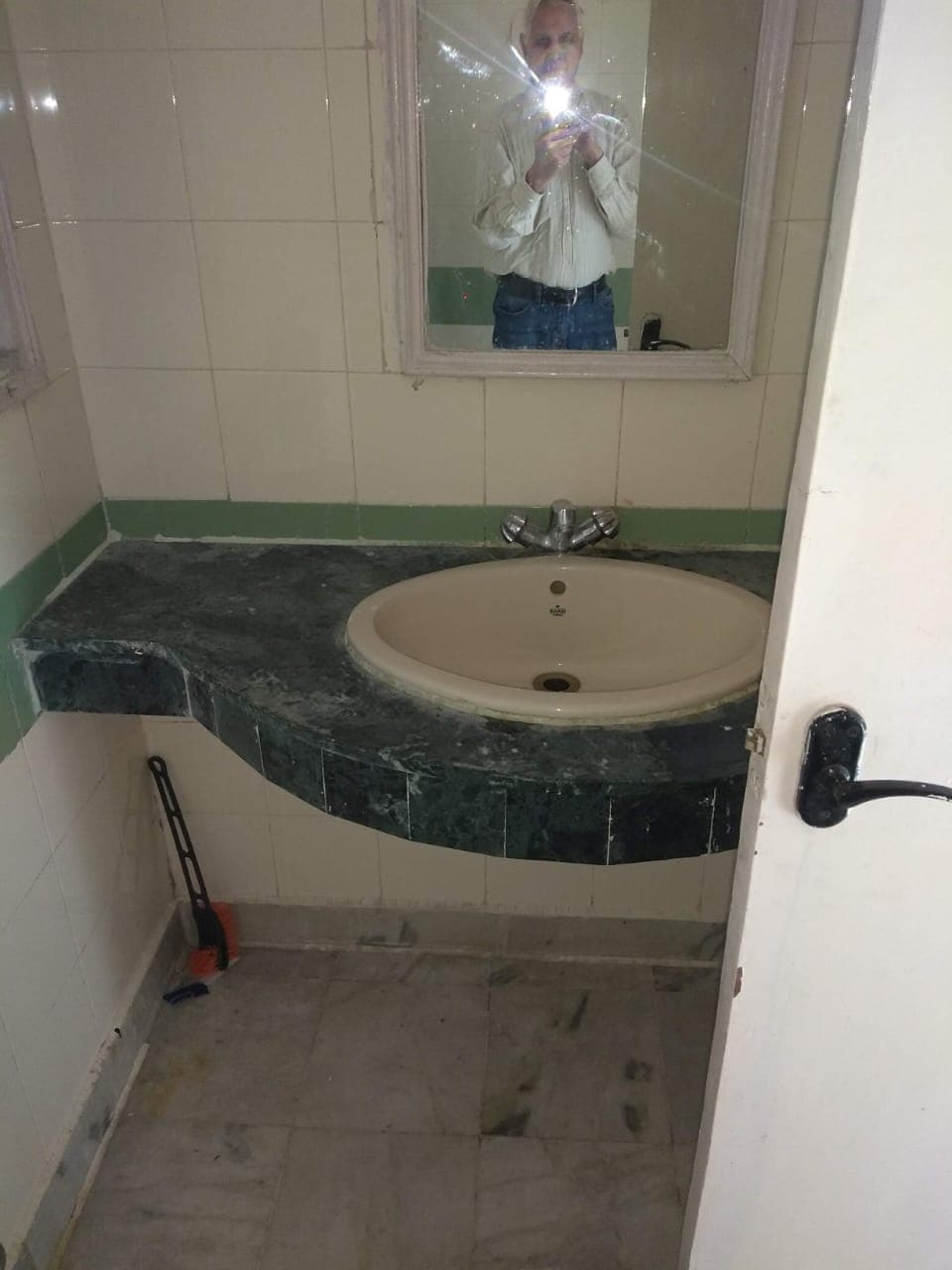 2bhk Floor for rent