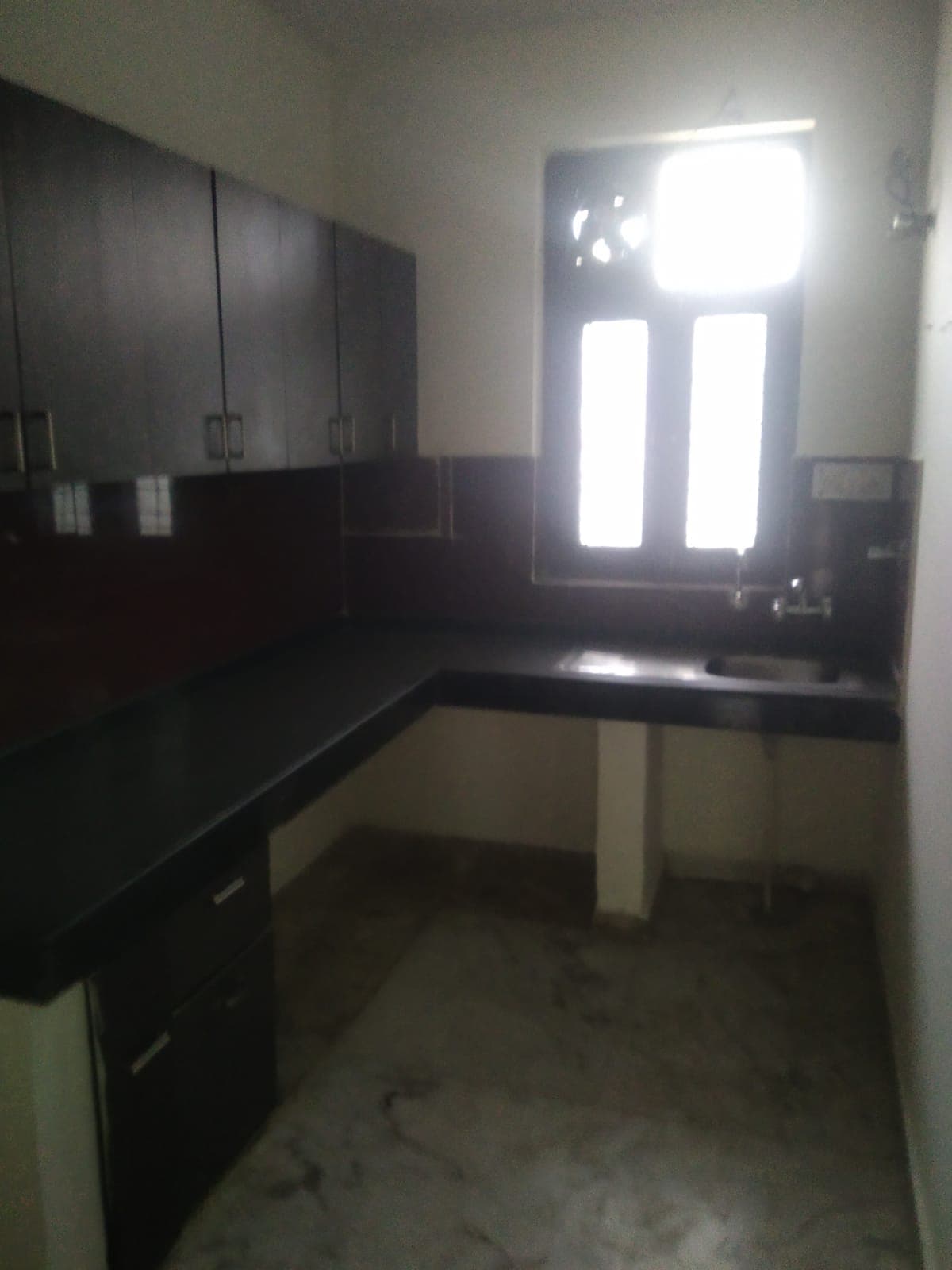 2 bhk Fully furnised builder available on rent