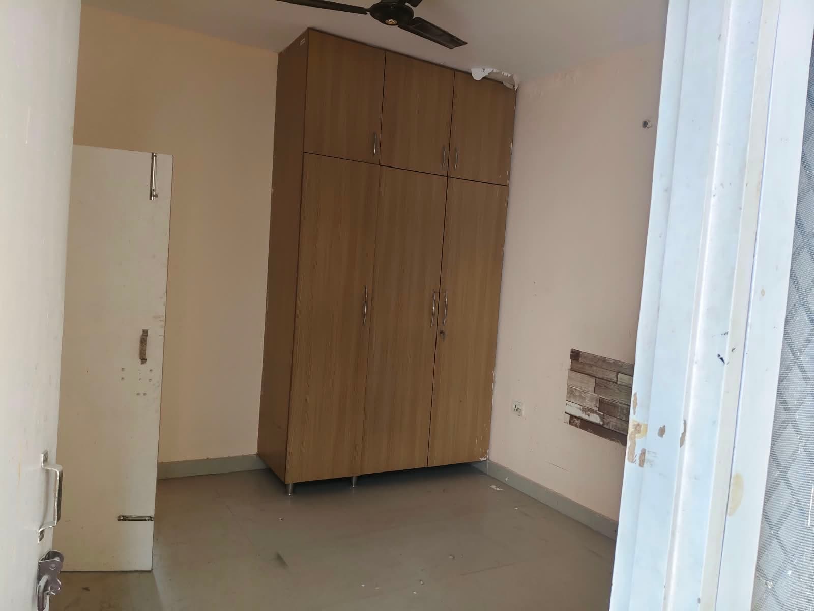 1 Bhk for rent Sector 47