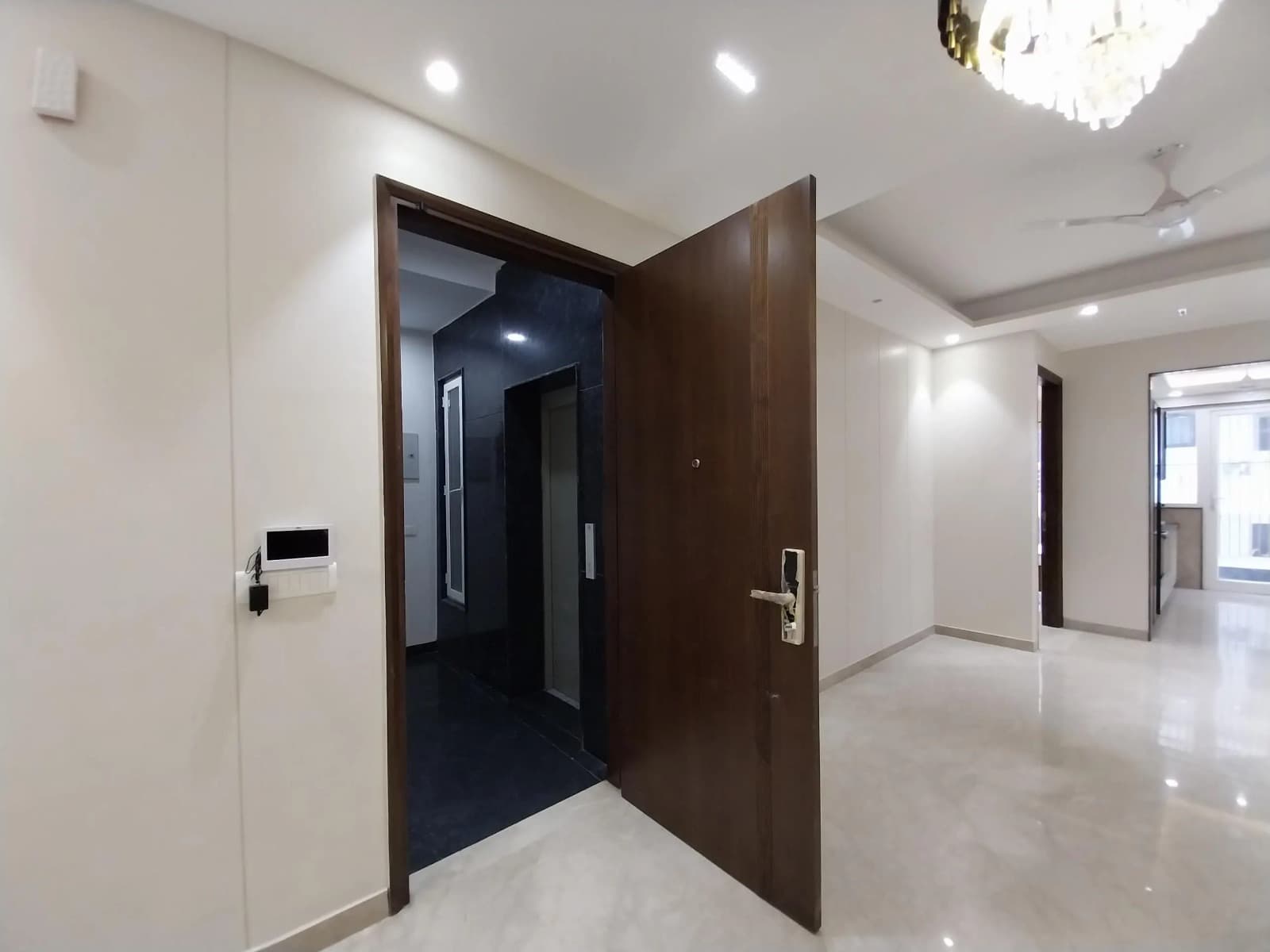 4bhk luxury  Floor  on sale
