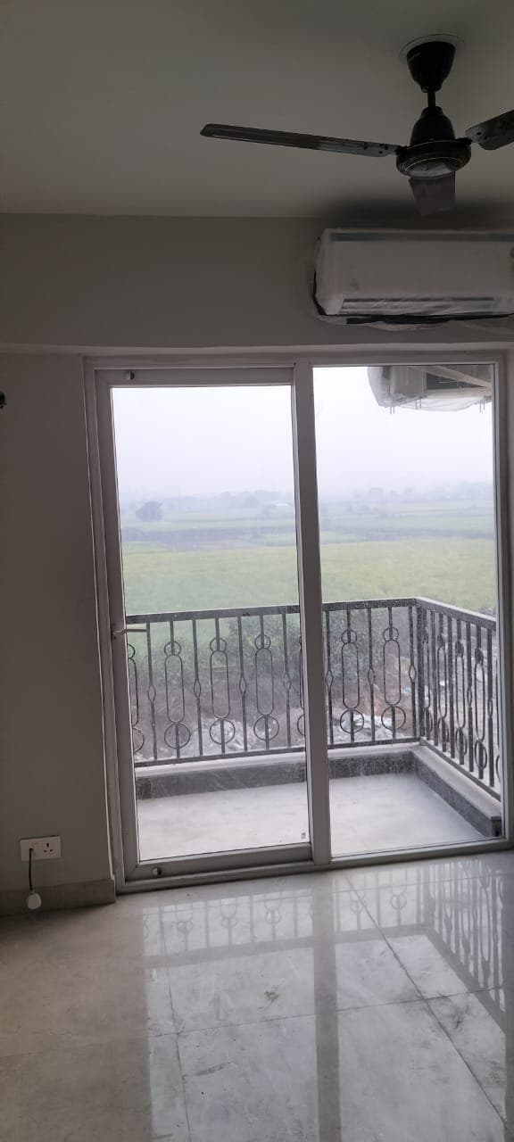 2bhk Flat Signature Global City on Rent
