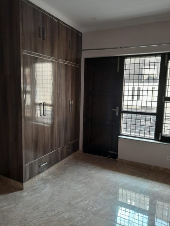 5bhk-kothi-for-sale-in-sec-46-big-1