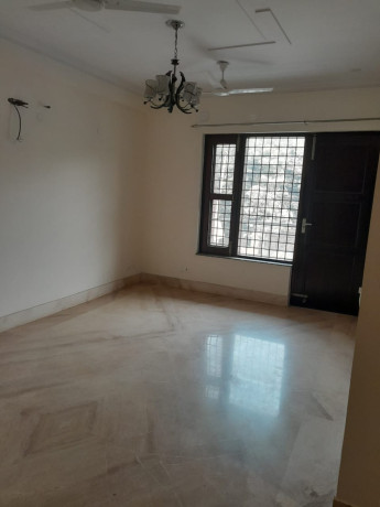 5bhk-kothi-for-sale-in-sec-46-big-3